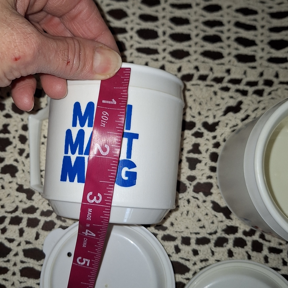 Aladdin Mini Mart Mugs with Lids, 12 ounces, 1980s - Picture 7 of 11